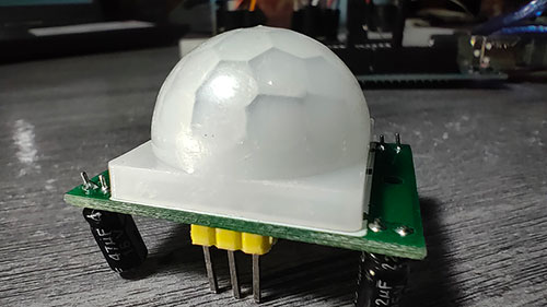 Exploring Home Automation: Integrating Passive Infrared Sensors with Arduino