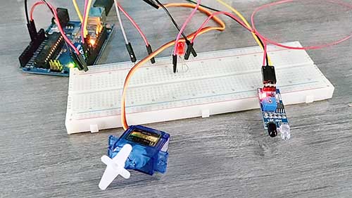 Making Servo Motors React to Sensors