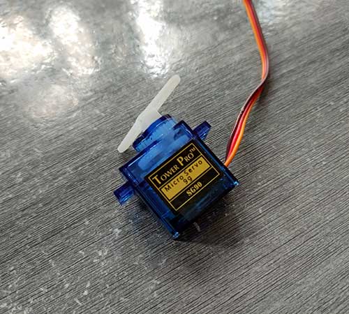 Servo motor